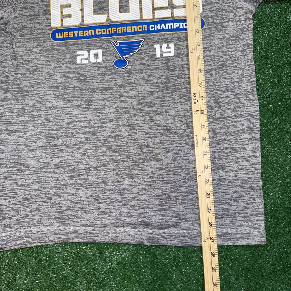 St. Louis Blues | Men's Medium 2019 Stanley‎ Cup Champions Dry Fit Shirt - Picture 4 of 5